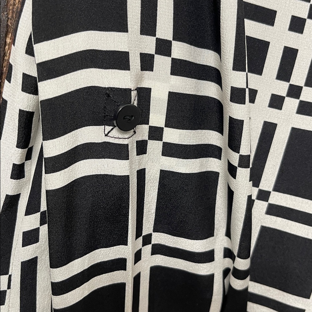 Diane Von Furstenberg 100% Silk Shirt Dress with Waist Tie Size 0 - Picture 12 of 12